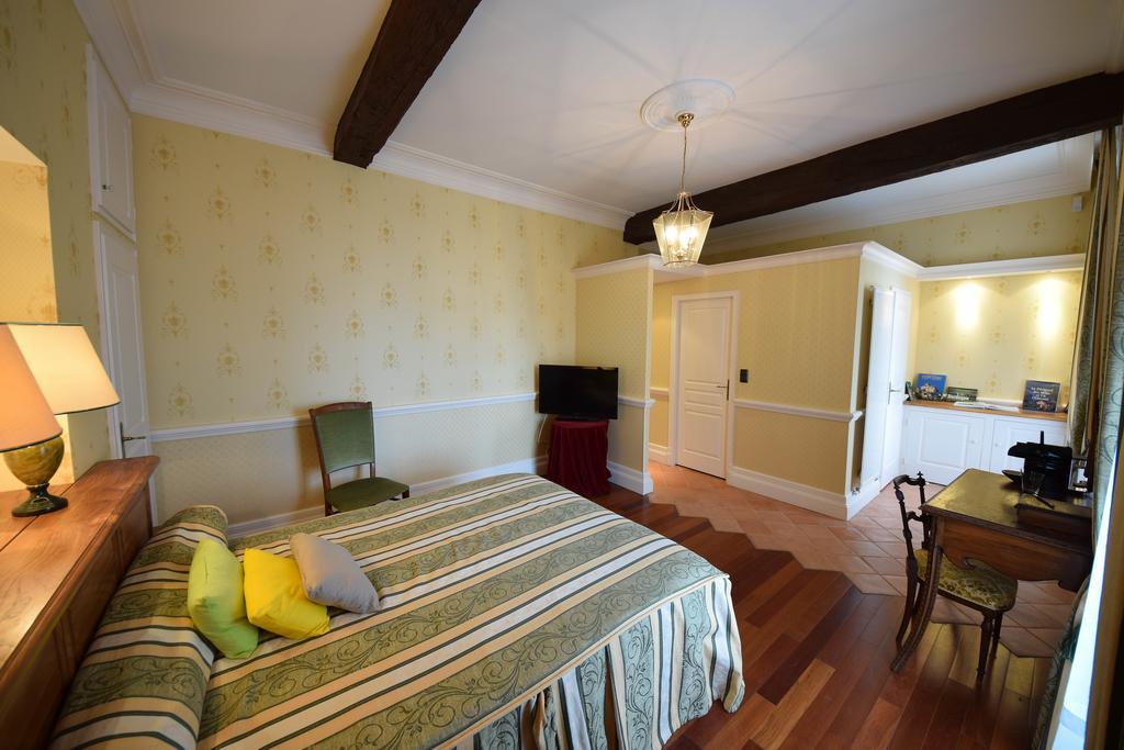 Liorac-sur-Louyre Domaine De La Rocque B&B 외부 사진